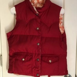 Reversible AE puffer vest